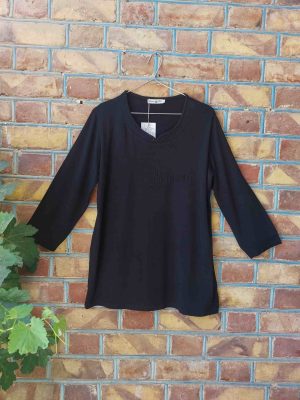 بلوز مشکی آستین سه ربع