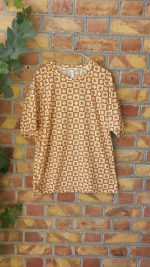 تیشرت چهارخونه